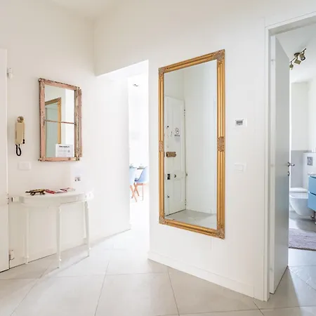 Private Garden & Space 2-bed * Φλωρεντία