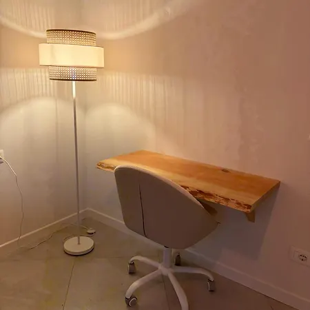Daire Private Garden & Space 2-bed *