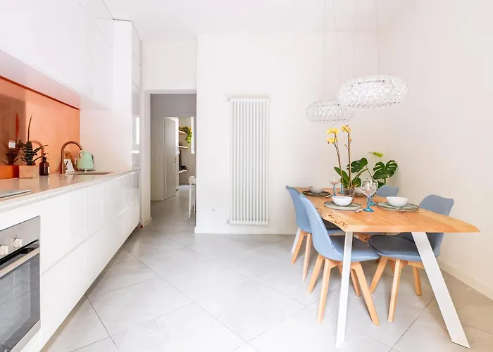 Apartment Private Garden & Space 2-bed